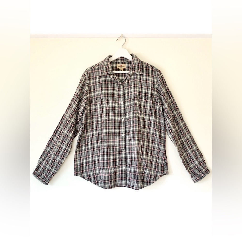 00s Woolrich black cream red plaid flannel long sleeve shirt